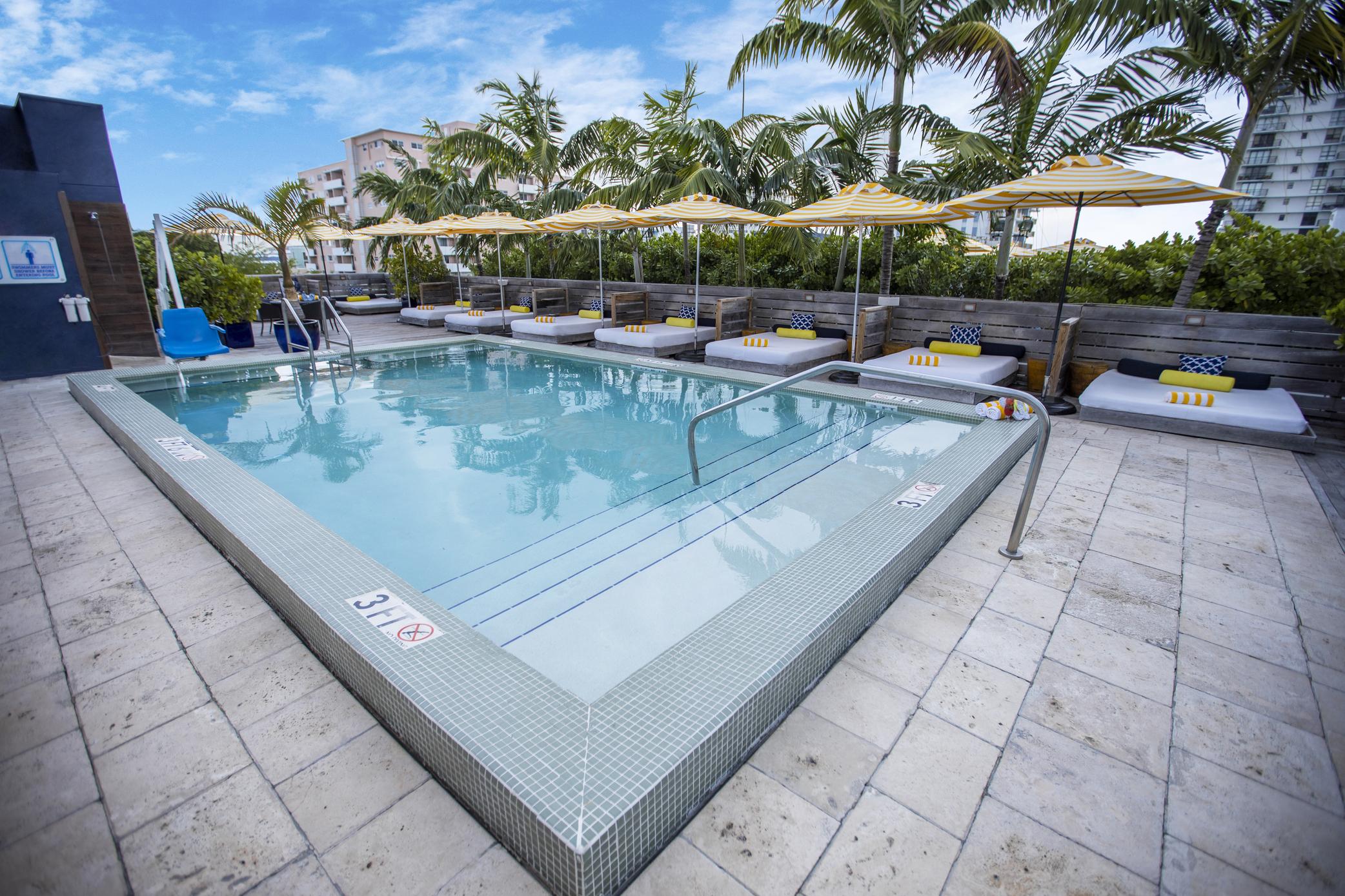 คาตาลีนา โฮเทล แอนด์ บีช คลับ Hotel ไมอามีบีช ภายนอก รูปภาพ